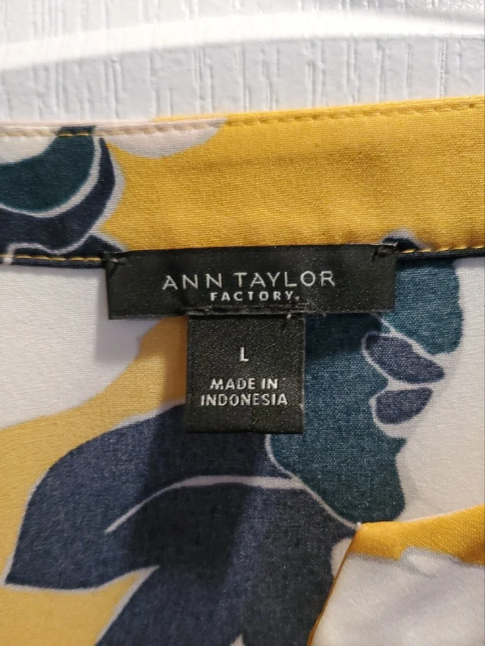 Ann Taylor Yellow Floral V-Neck Ruffle Sleeve Blouse